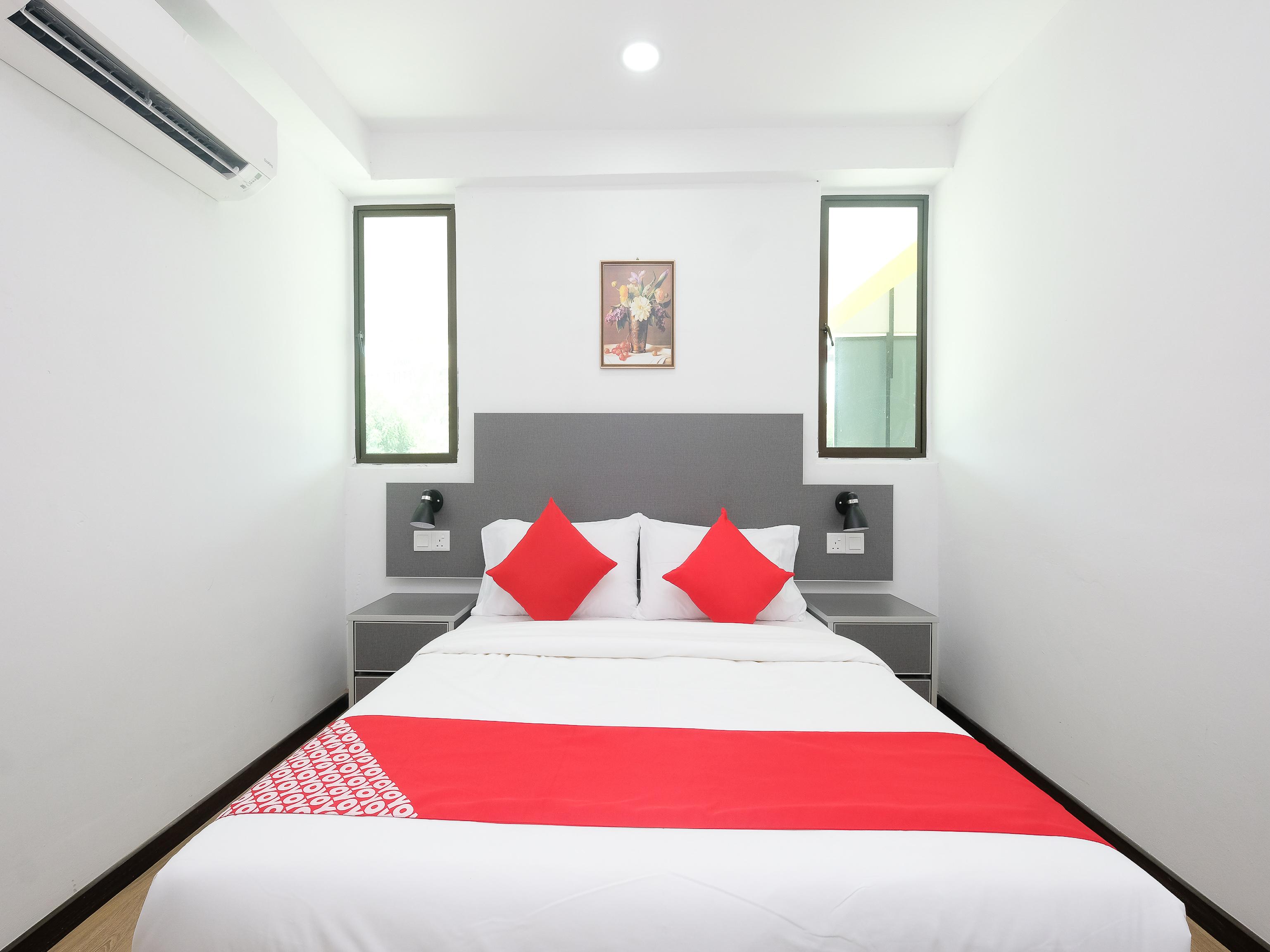 קואנטאן Oyo 44043 First Garden Hotel מראה חיצוני תמונה