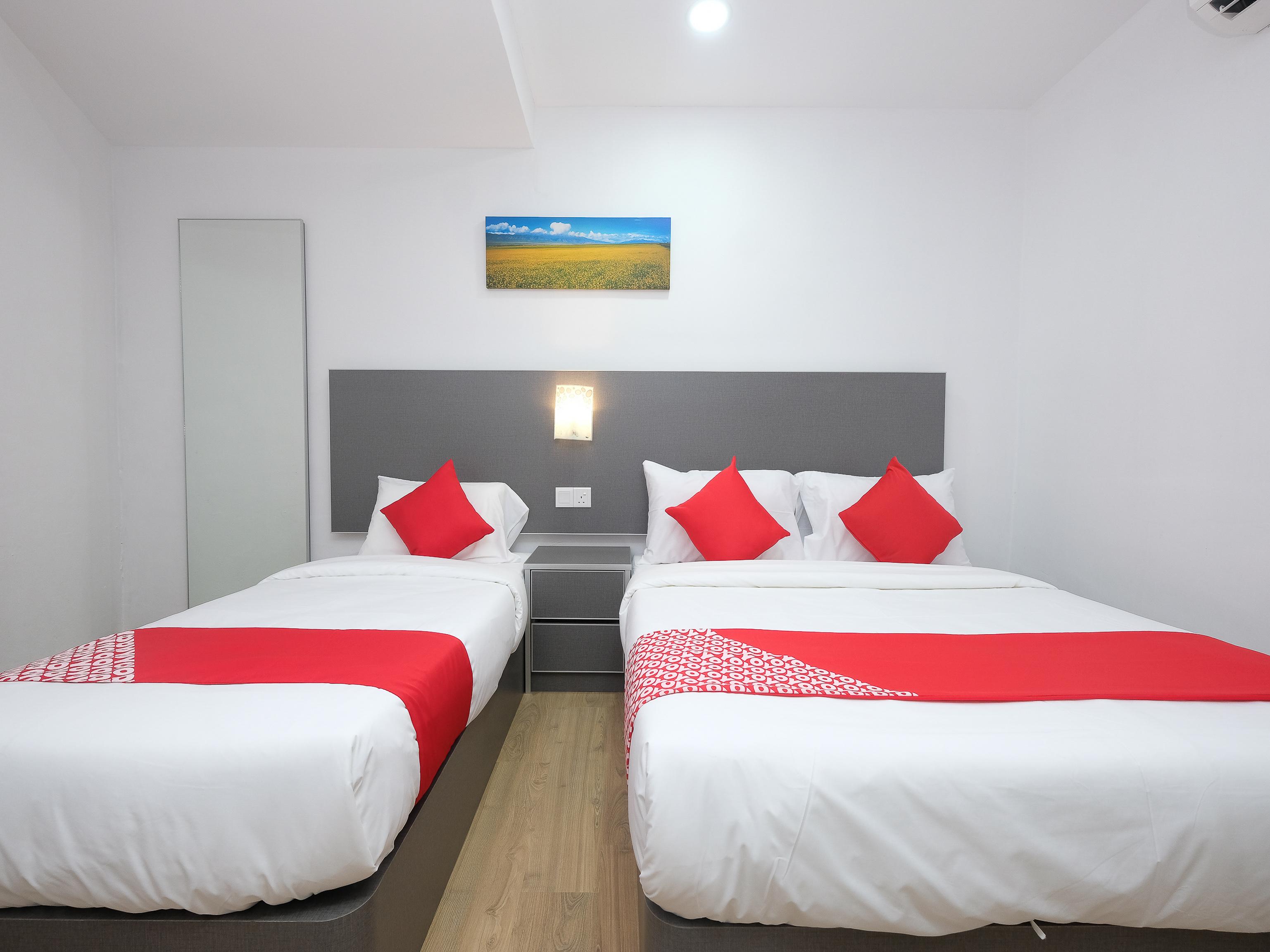 קואנטאן Oyo 44043 First Garden Hotel מראה חיצוני תמונה