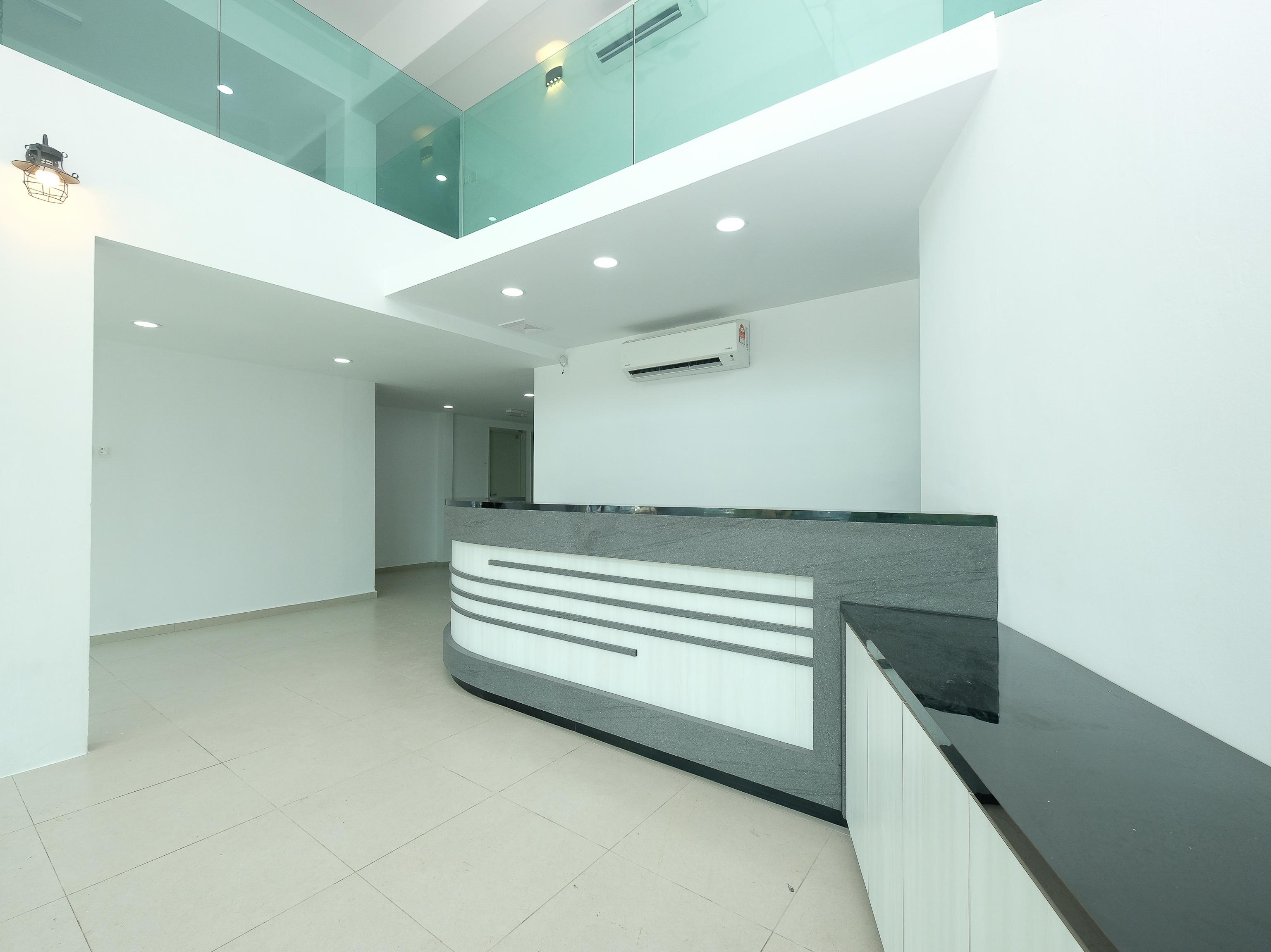 קואנטאן Oyo 44043 First Garden Hotel מראה חיצוני תמונה